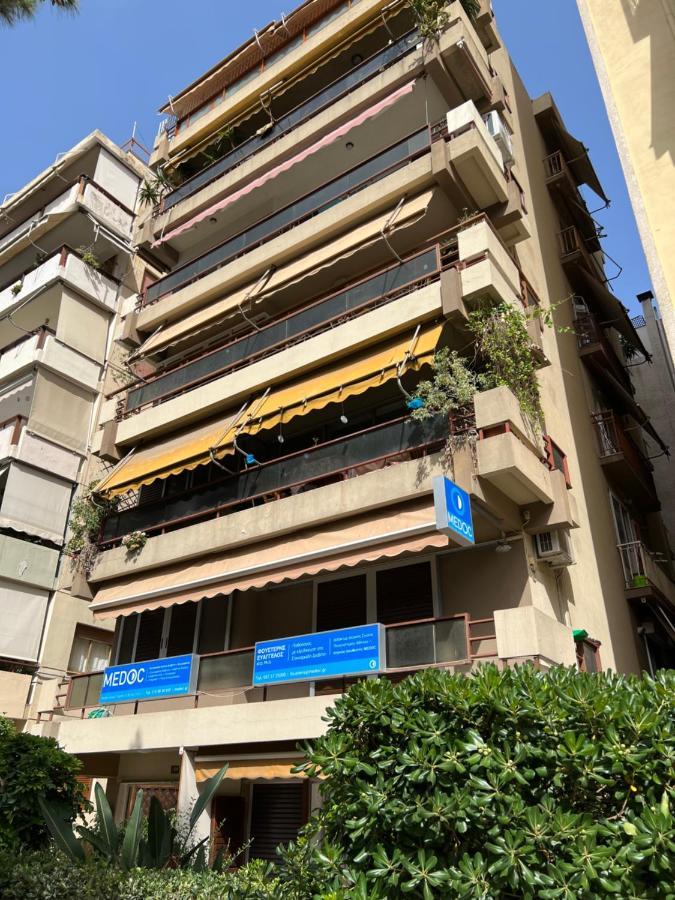 Peaceful Apartment By Flisvos Marina By Athenian Homes Exterior photo